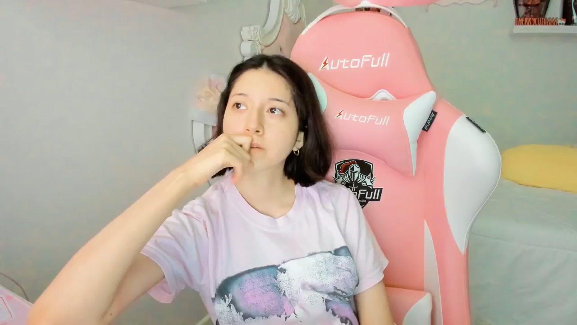 Gallery image thumbnail from Cherrycute666's myfreecams stream on, 10/05/2025, 02:37 image 2 of 20