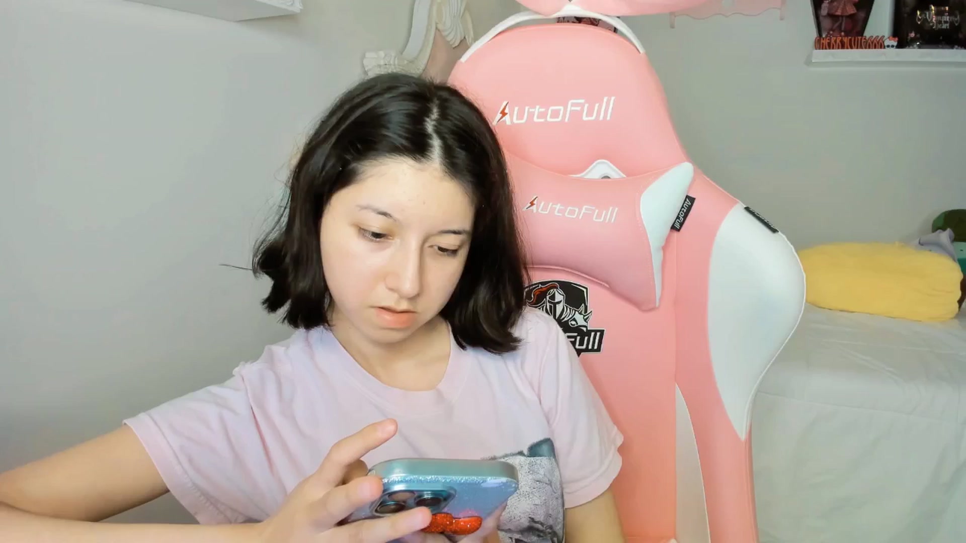 Gallery image thumbnail from Cherrycute666's myfreecams stream on, 10/05/2025, 02:37 image 14 of 20