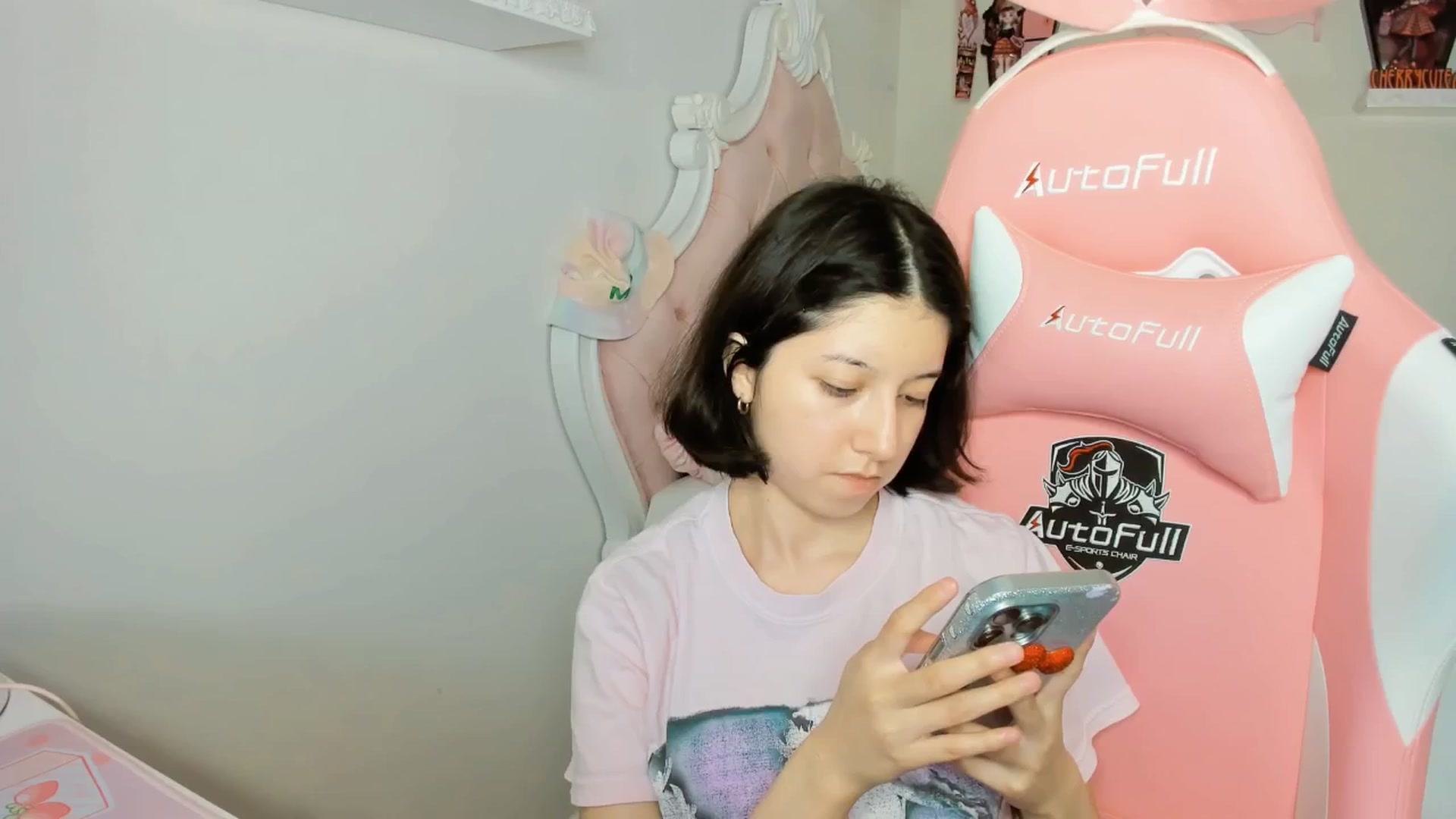 Gallery image thumbnail from Cherrycute666's myfreecams stream on, 10/05/2025, 08:43 image 9 of 20