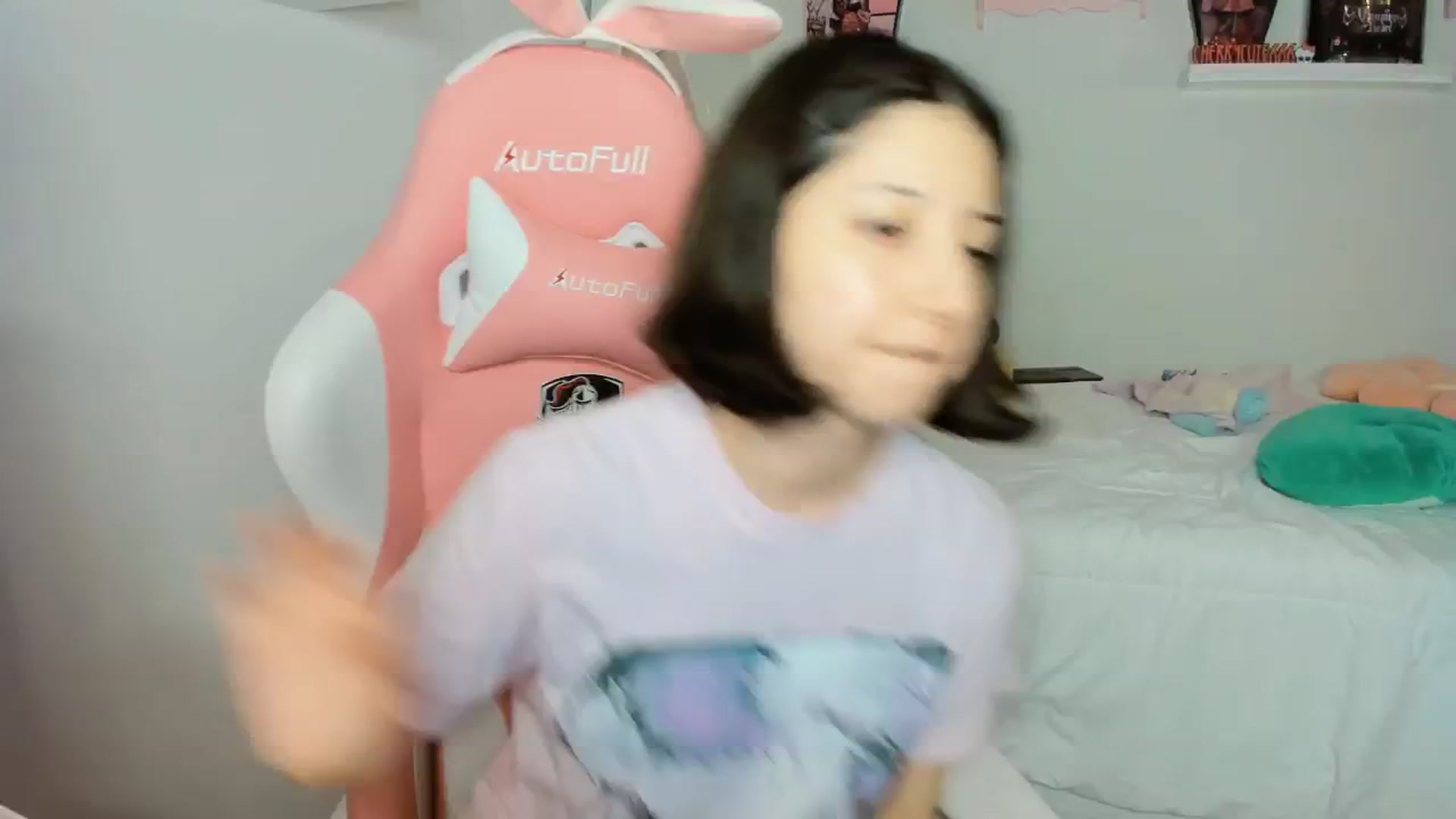 Gallery image thumbnail from Cherrycute666's myfreecams stream on, 10/05/2025, 08:43 image 1 of 20