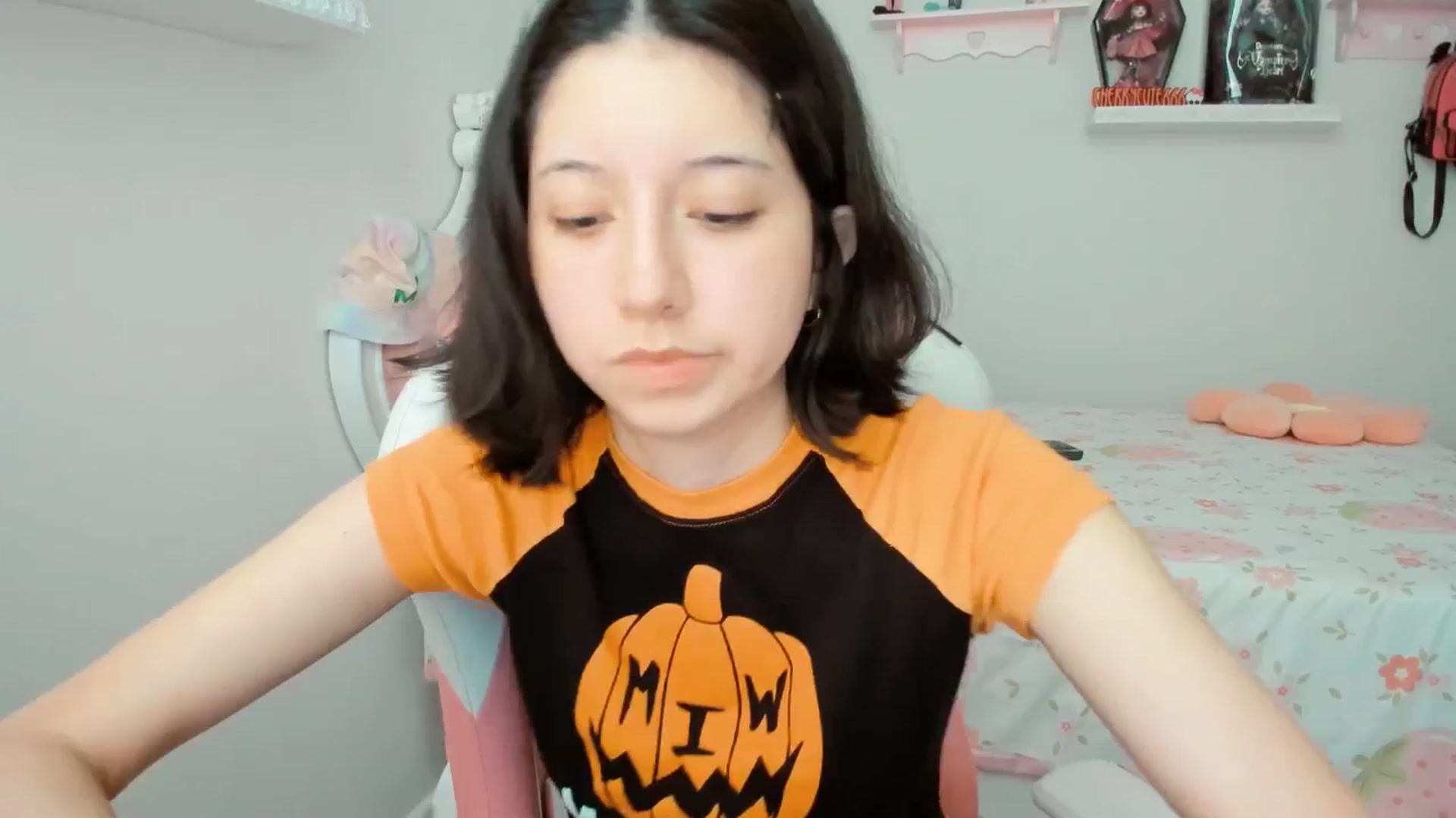 Gallery image thumbnail from Cherrycute666's myfreecams stream on, 10/09/2025, 23:57 image 11 of 20