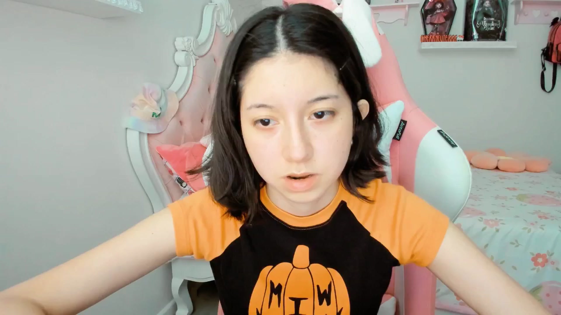Gallery image thumbnail from Cherrycute666's myfreecams stream on, 10/09/2025, 23:57 image 9 of 20