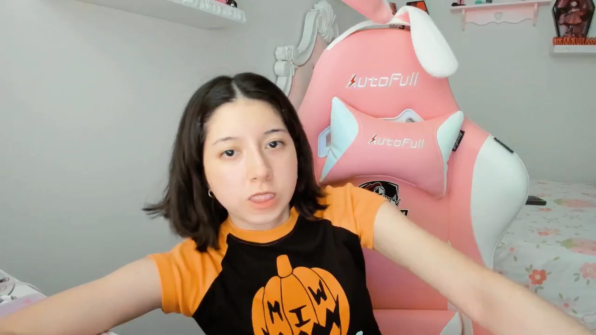 Gallery image thumbnail from Cherrycute666's myfreecams stream on, 10/09/2025, 23:57 image 16 of 20