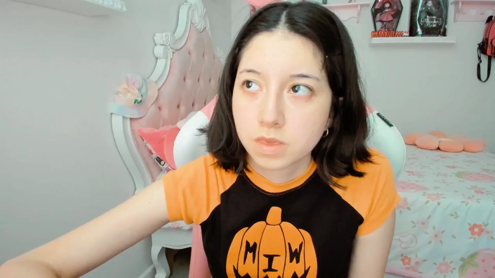 Gallery image thumbnail from Cherrycute666's myfreecams stream on, 10/09/2025, 23:57 image 8 of 20