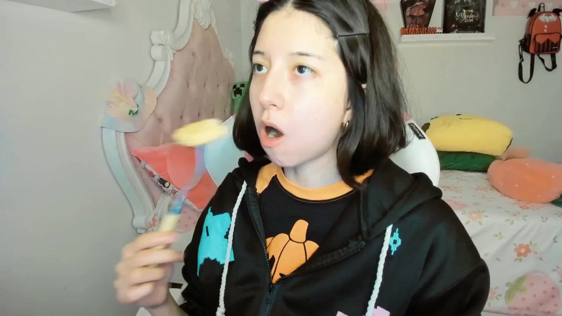 Gallery image thumbnail from Cherrycute666's myfreecams stream on, 10/10/2025, 04:04 image 11 of 20