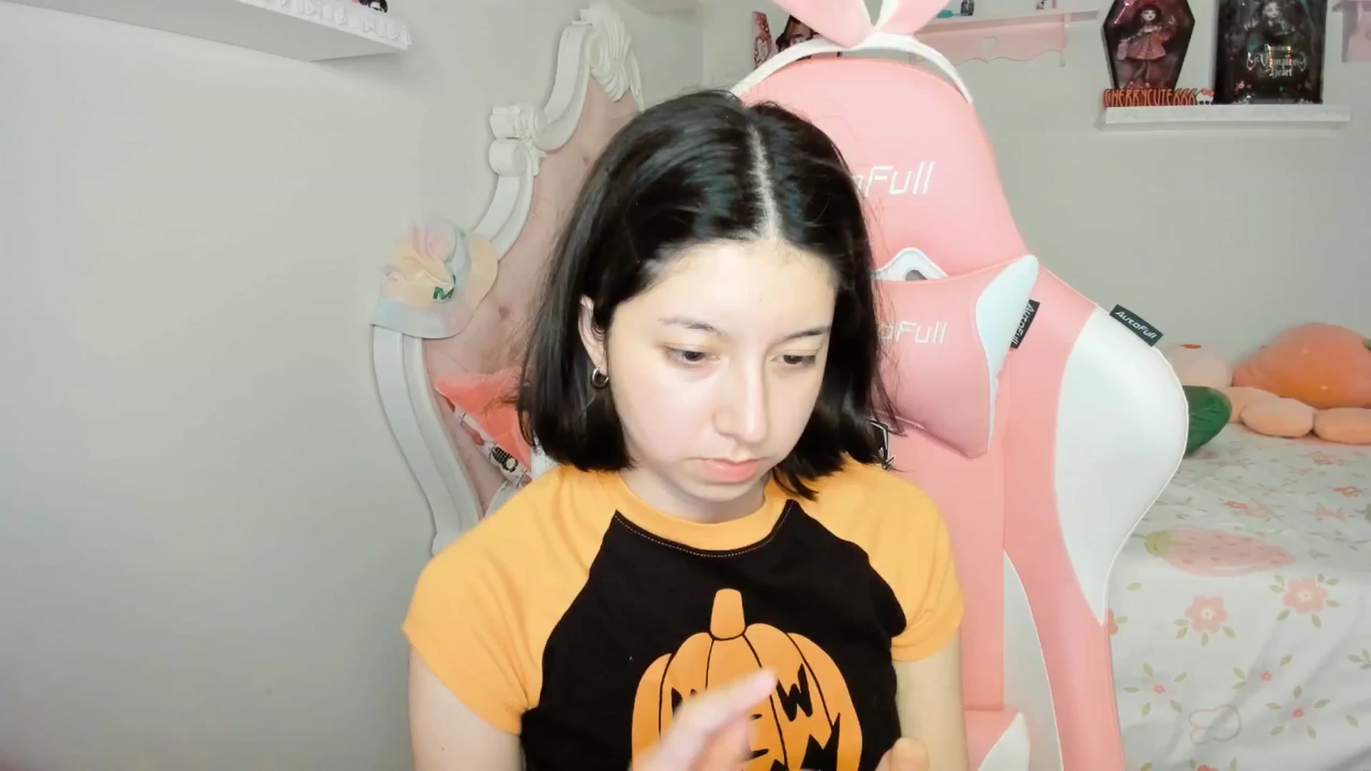 Gallery image thumbnail from Cherrycute666's myfreecams stream on, 10/10/2025, 07:20 image 18 of 20
