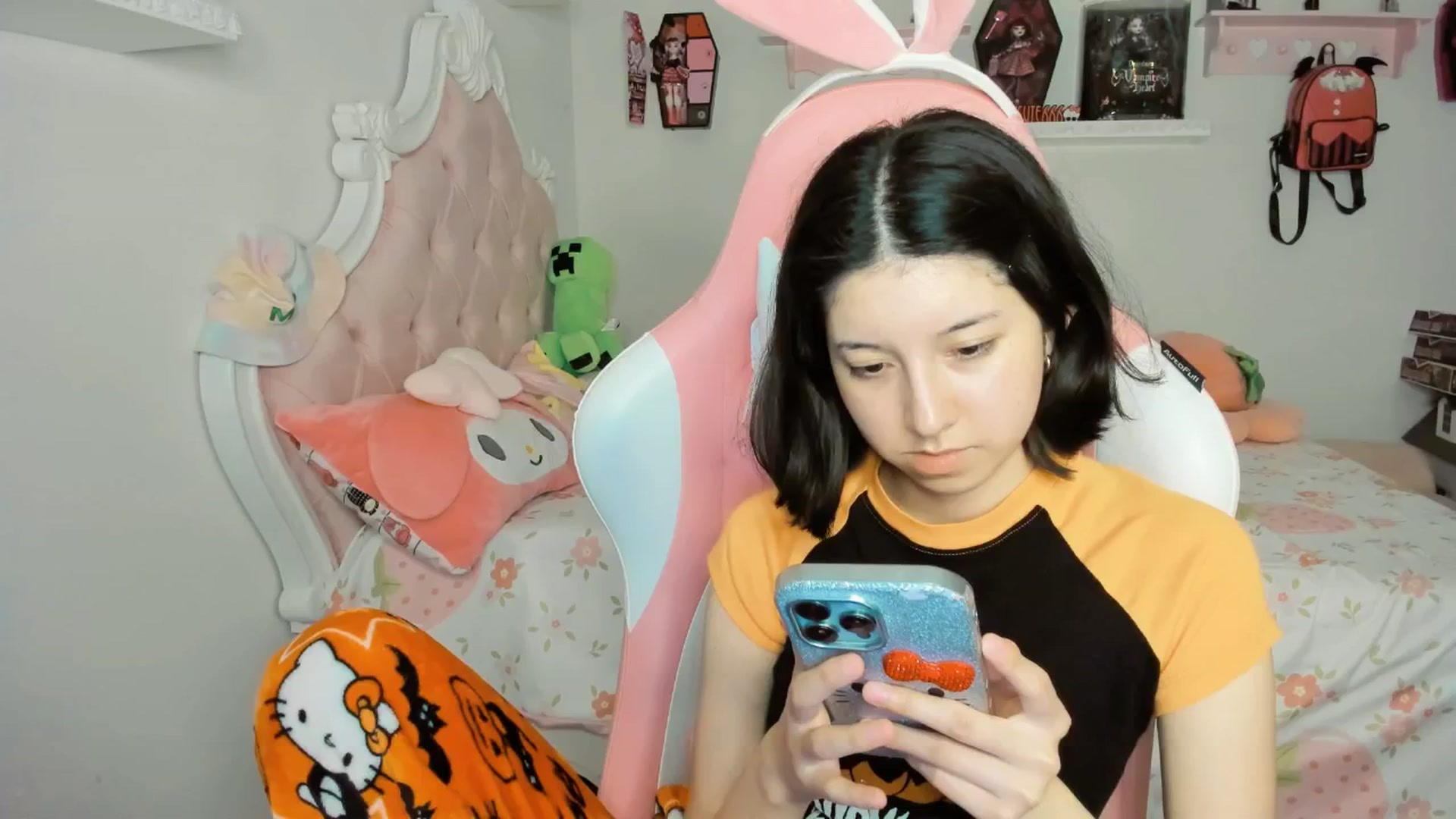 Gallery image thumbnail from Cherrycute666's myfreecams stream on, 10/10/2025, 07:20 image 17 of 20