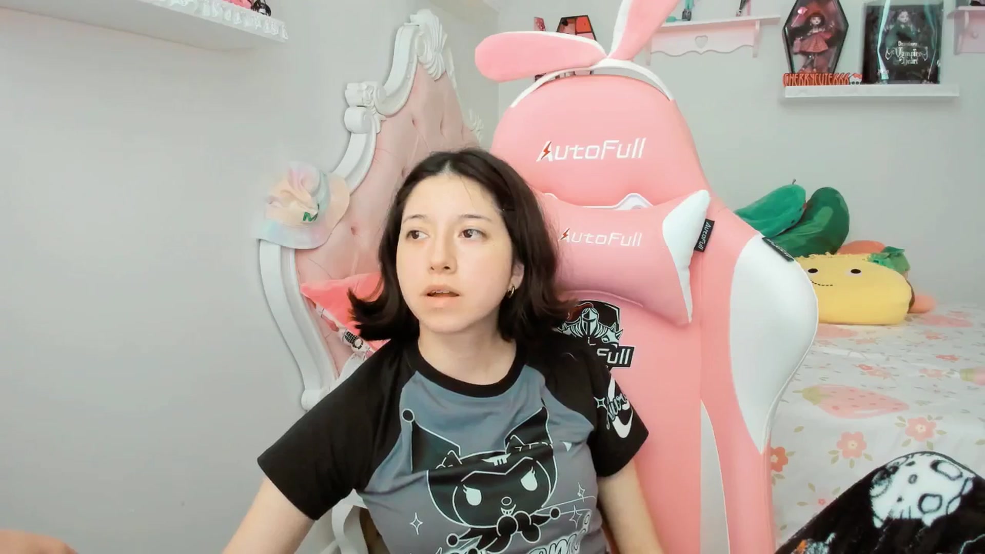 Gallery image thumbnail from Cherrycute666's myfreecams stream on, 10/11/2025, 24:08 image 10 of 20