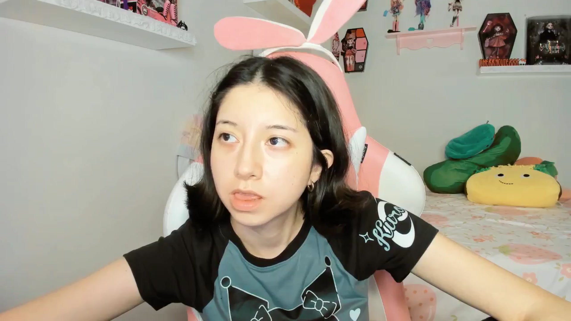 Gallery image thumbnail from Cherrycute666's myfreecams stream on, 10/11/2025, 24:08 image 18 of 20