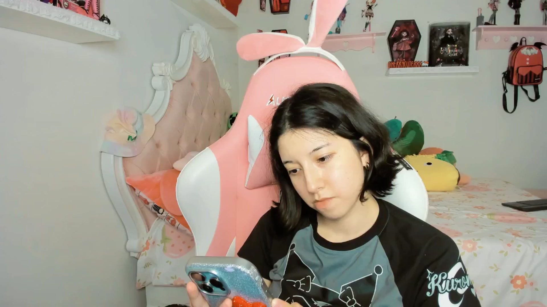 Gallery image thumbnail from Cherrycute666's myfreecams stream on, 10/11/2025, 24:49 image 8 of 20