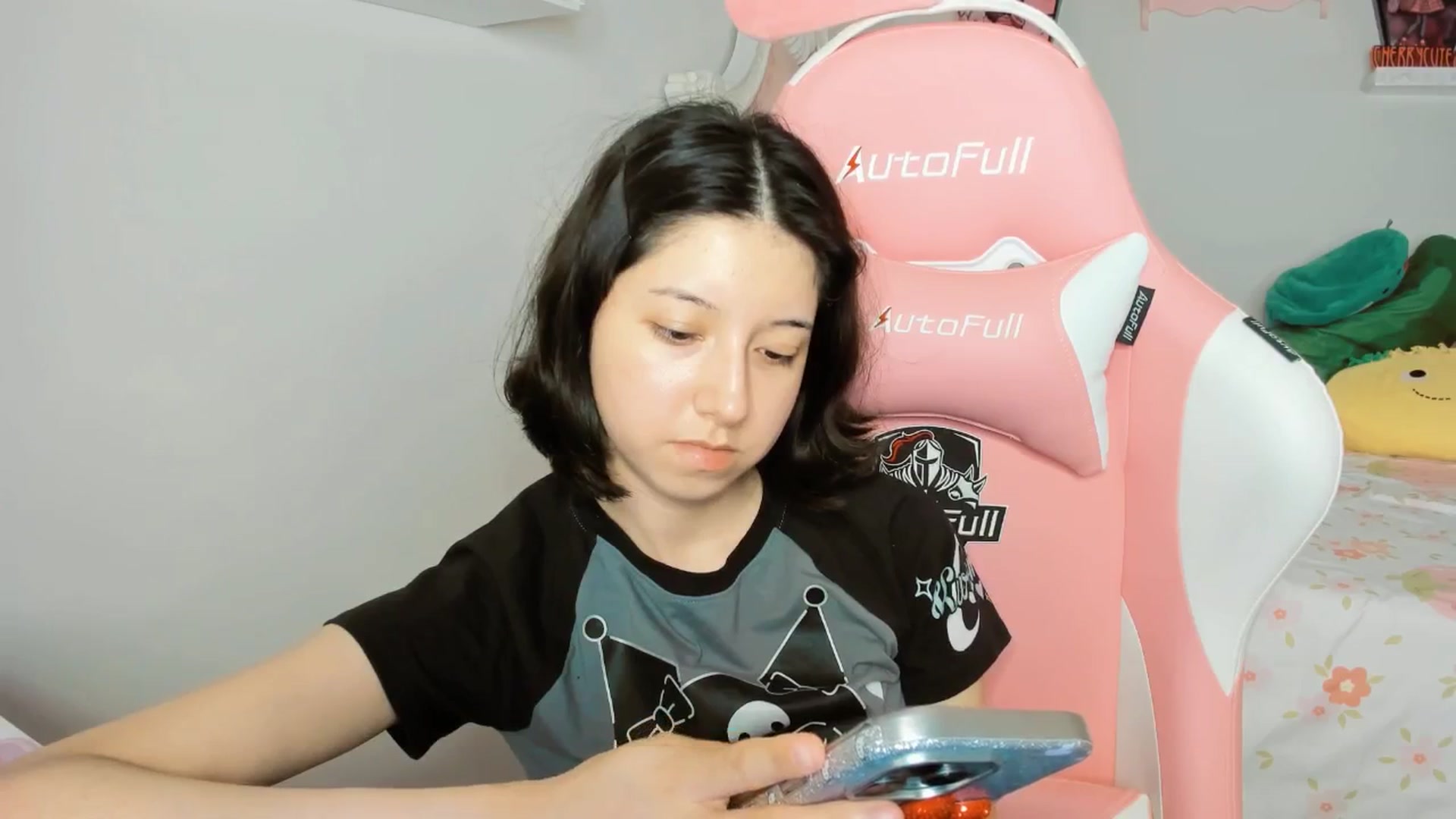 Gallery image thumbnail from Cherrycute666's myfreecams stream on, 10/11/2025, 24:49 image 16 of 20
