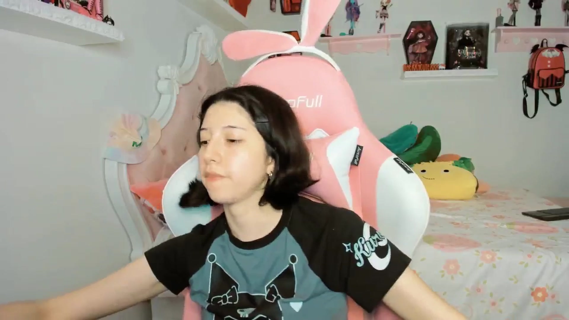 Gallery image thumbnail from Cherrycute666's myfreecams stream on, 10/11/2025, 24:49 image 11 of 20