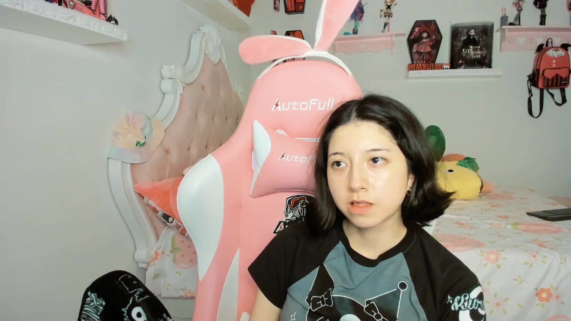 Gallery image thumbnail from Cherrycute666's myfreecams stream on, 10/11/2025, 24:49 image 13 of 20