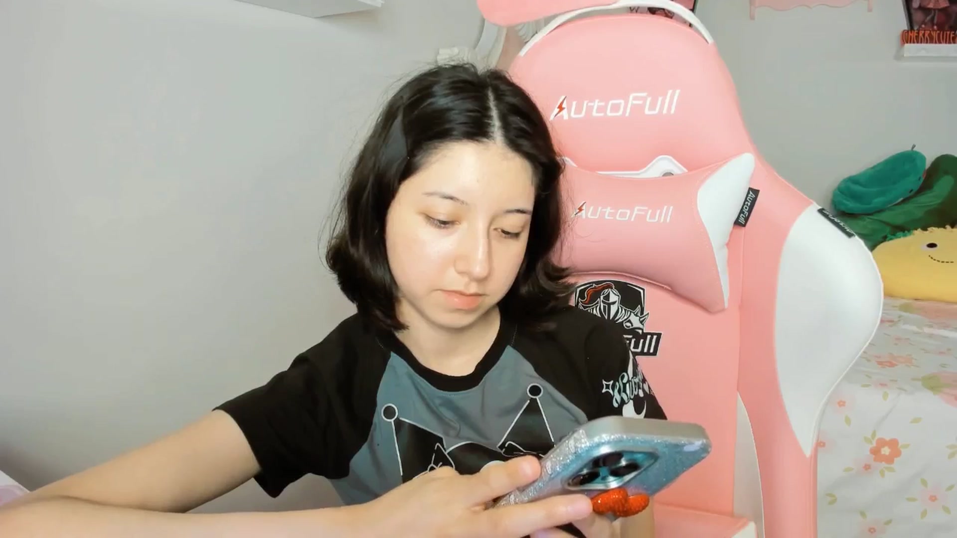 Gallery image thumbnail from Cherrycute666's myfreecams stream on, 10/11/2025, 24:49 image 15 of 20