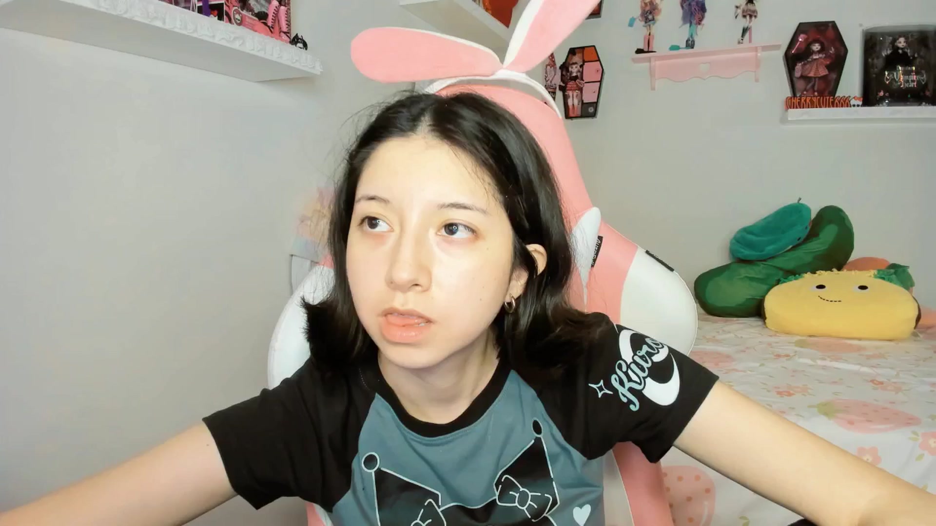 Gallery image thumbnail from Cherrycute666's myfreecams stream on, 10/11/2025, 24:49 image 7 of 20
