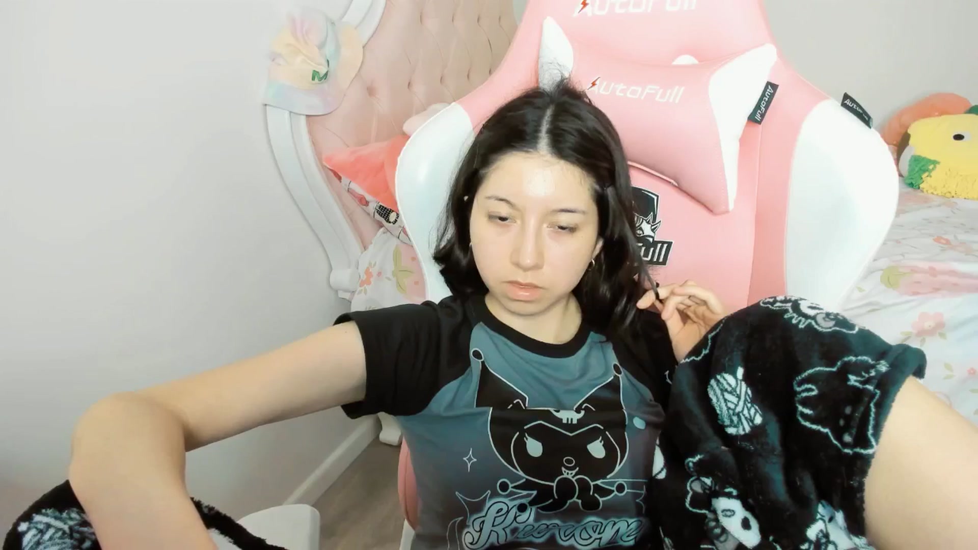 Gallery image thumbnail from Cherrycute666's myfreecams stream on, 10/11/2025, 08:22 image 13 of 20