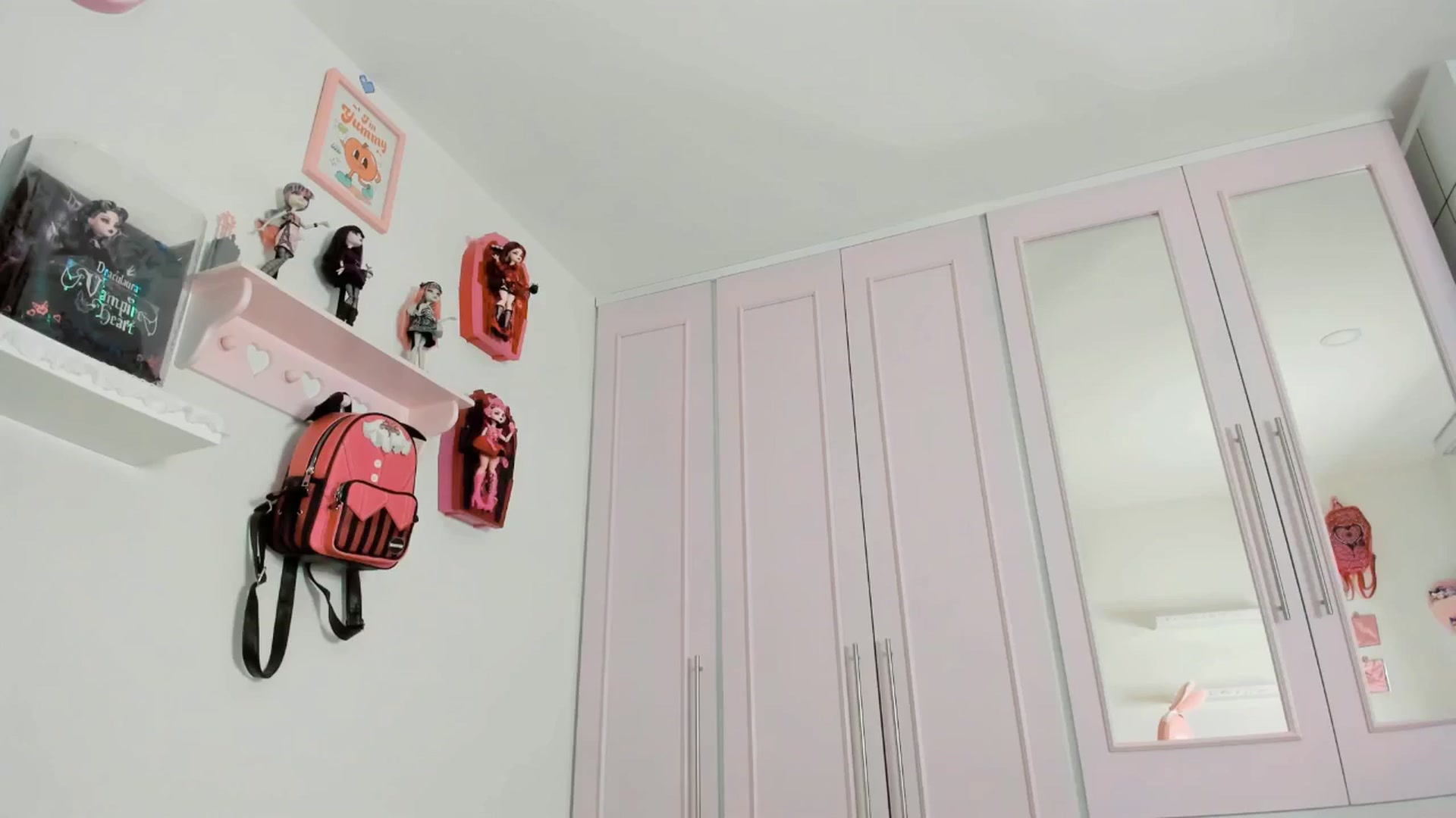 Gallery image thumbnail from Cherrycute666's myfreecams stream on, 10/11/2025, 09:45 image 17 of 20