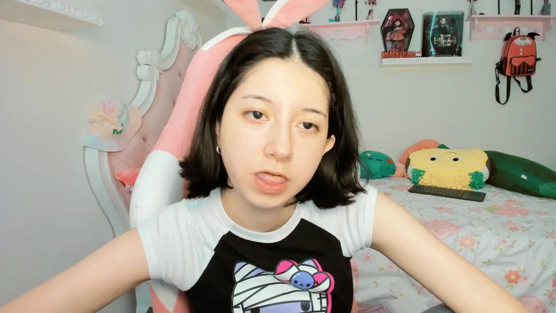 Gallery image thumbnail from Cherrycute666's myfreecams stream on, 10/11/2025, 22:38 image 8 of 20