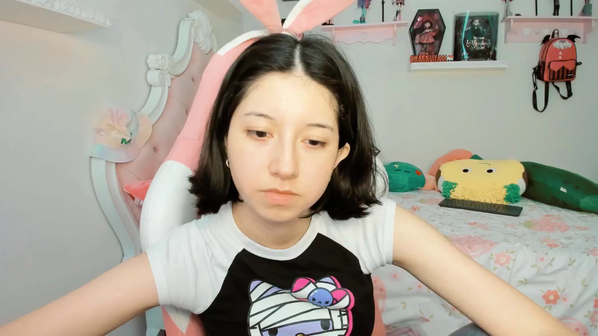 Gallery image thumbnail from Cherrycute666's myfreecams stream on, 10/11/2025, 22:38 image 9 of 20