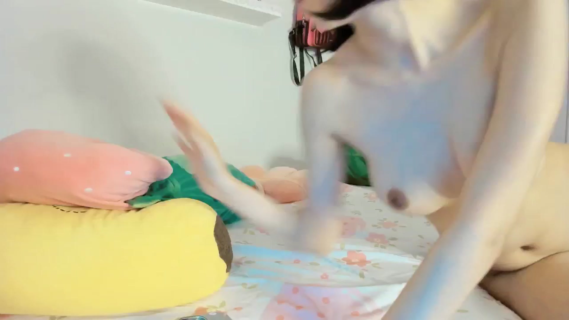 Gallery image thumbnail from Cherrycute666's myfreecams stream on, 10/12/2025, 01:32 image 18 of 20