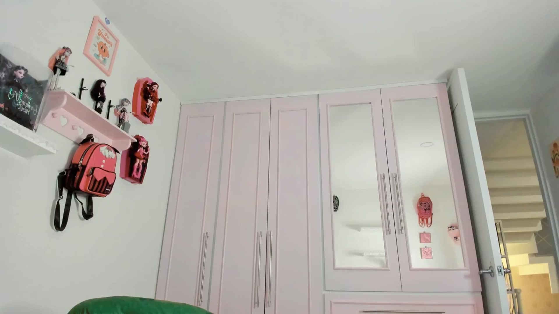 Gallery image thumbnail from Cherrycute666's myfreecams stream on, 10/12/2025, 01:32 image 15 of 20