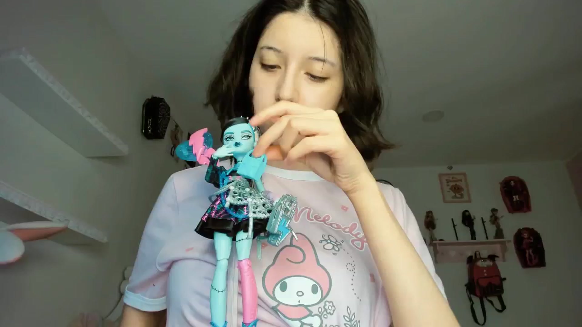 Gallery image thumbnail from Cherrycute666's myfreecams stream on, 10/12/2025, 07:52 image 16 of 20