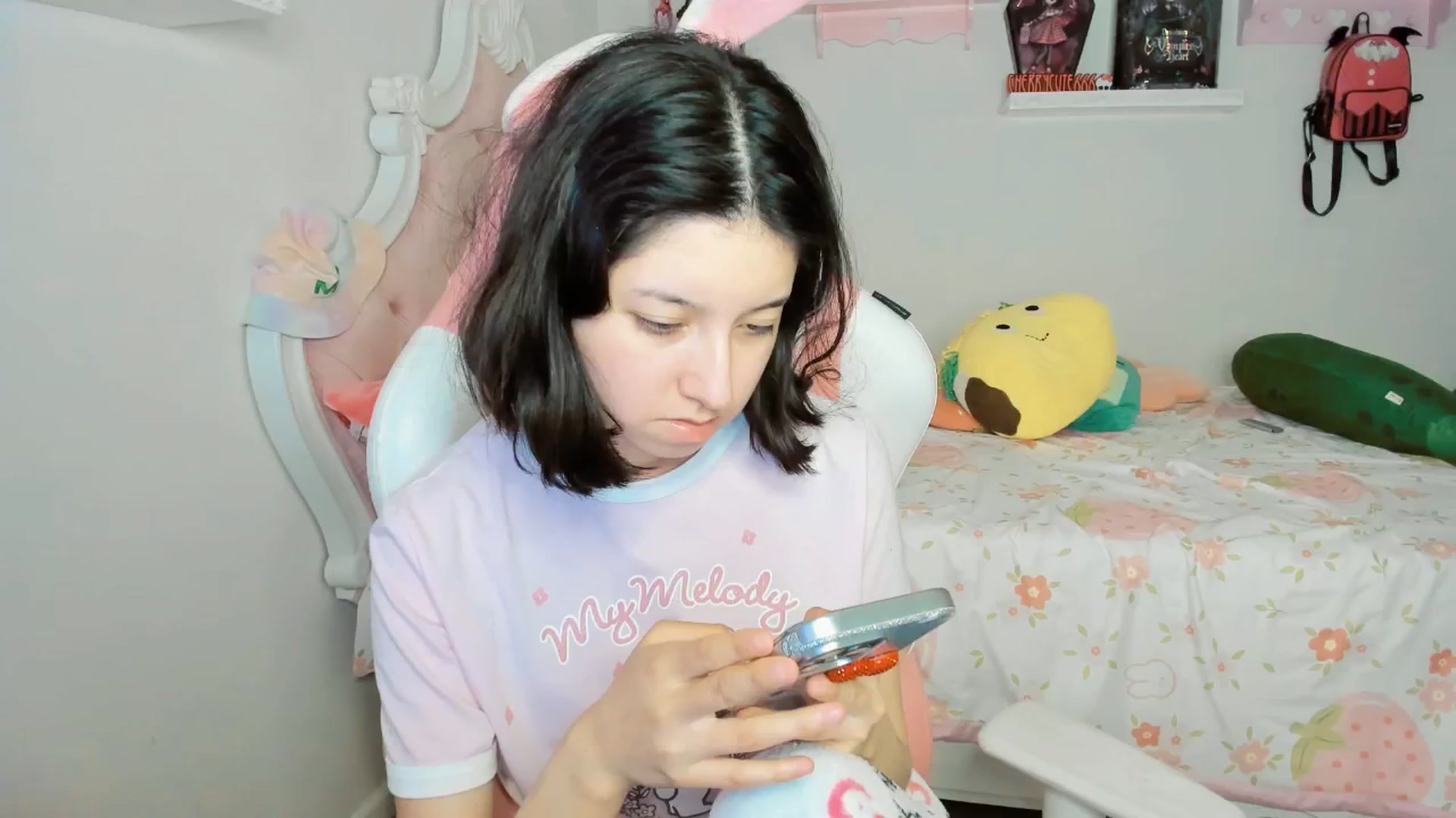 Gallery image thumbnail from Cherrycute666's myfreecams stream on, 10/12/2025, 07:52 image 20 of 20