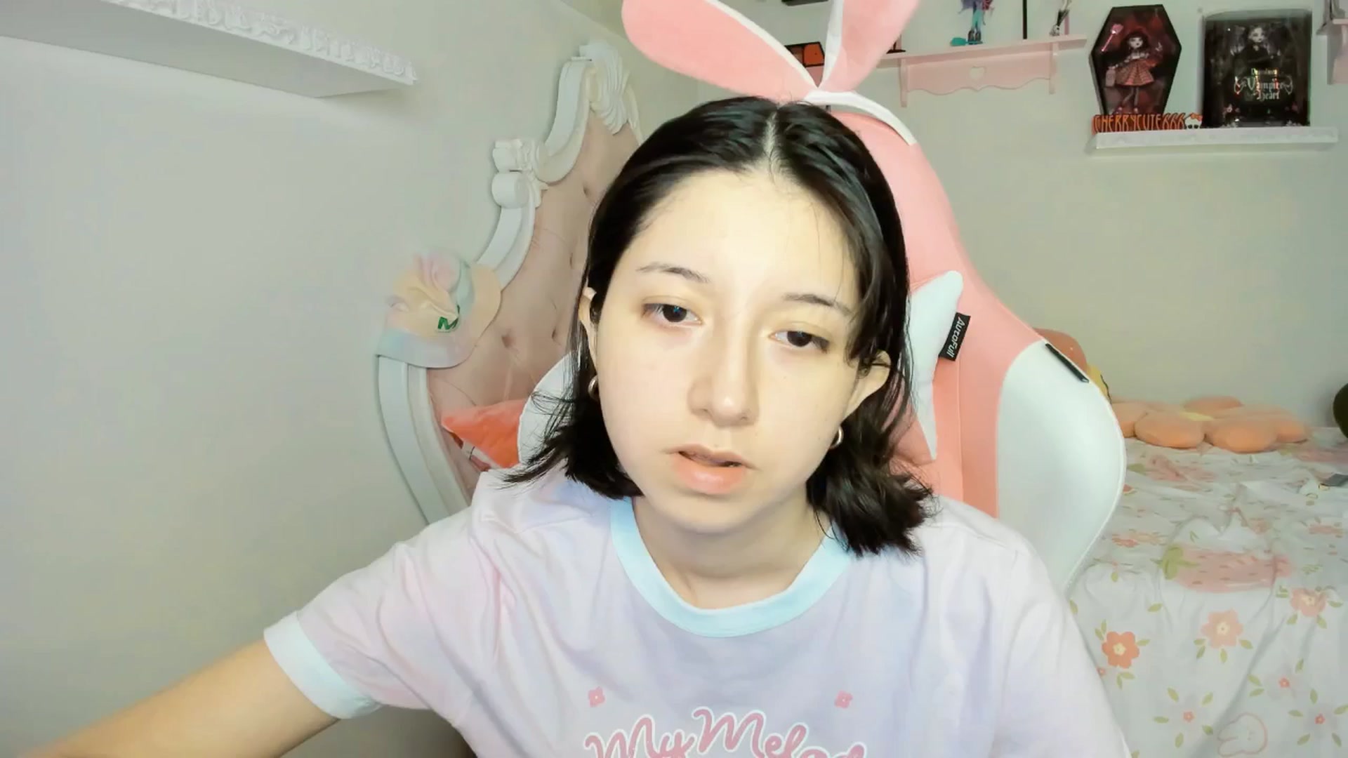 Gallery image thumbnail from Cherrycute666's myfreecams stream on, 10/12/2025, 07:52 image 2 of 20
