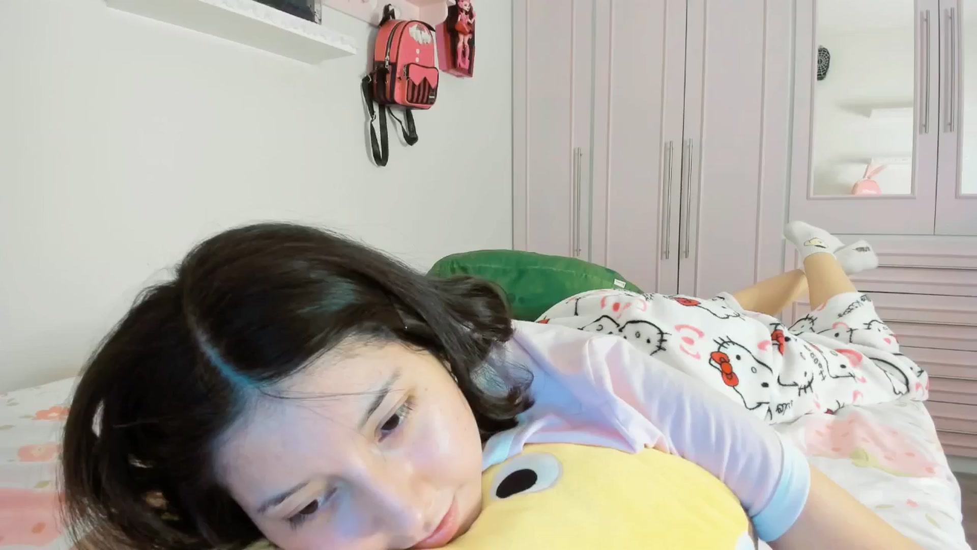 Gallery image thumbnail from Cherrycute666's myfreecams stream on, 10/13/2025, 05:21 image 2 of 20
