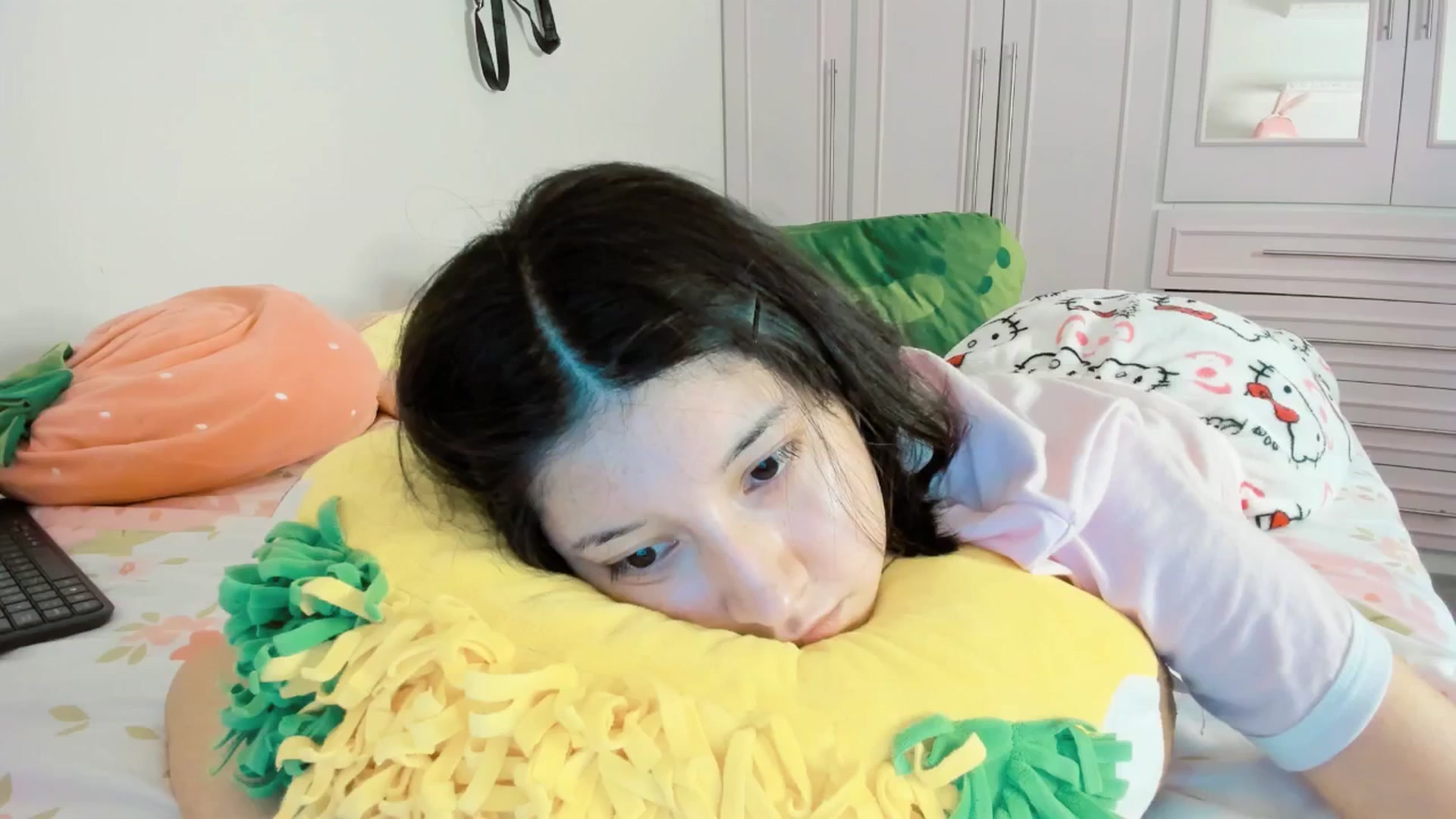 Gallery image thumbnail from Cherrycute666's myfreecams stream on, 10/13/2025, 05:21 image 11 of 20