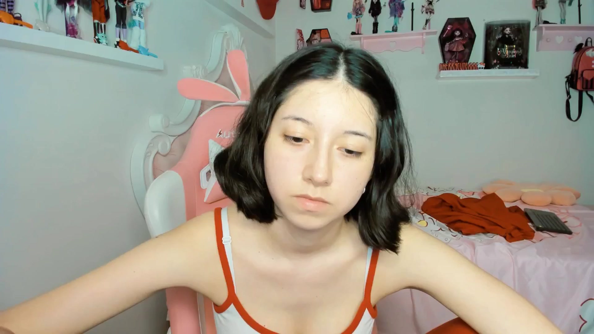 Gallery image thumbnail from Cherrycute666's myfreecams stream on, 10/14/2025, 07:42 image 5 of 20