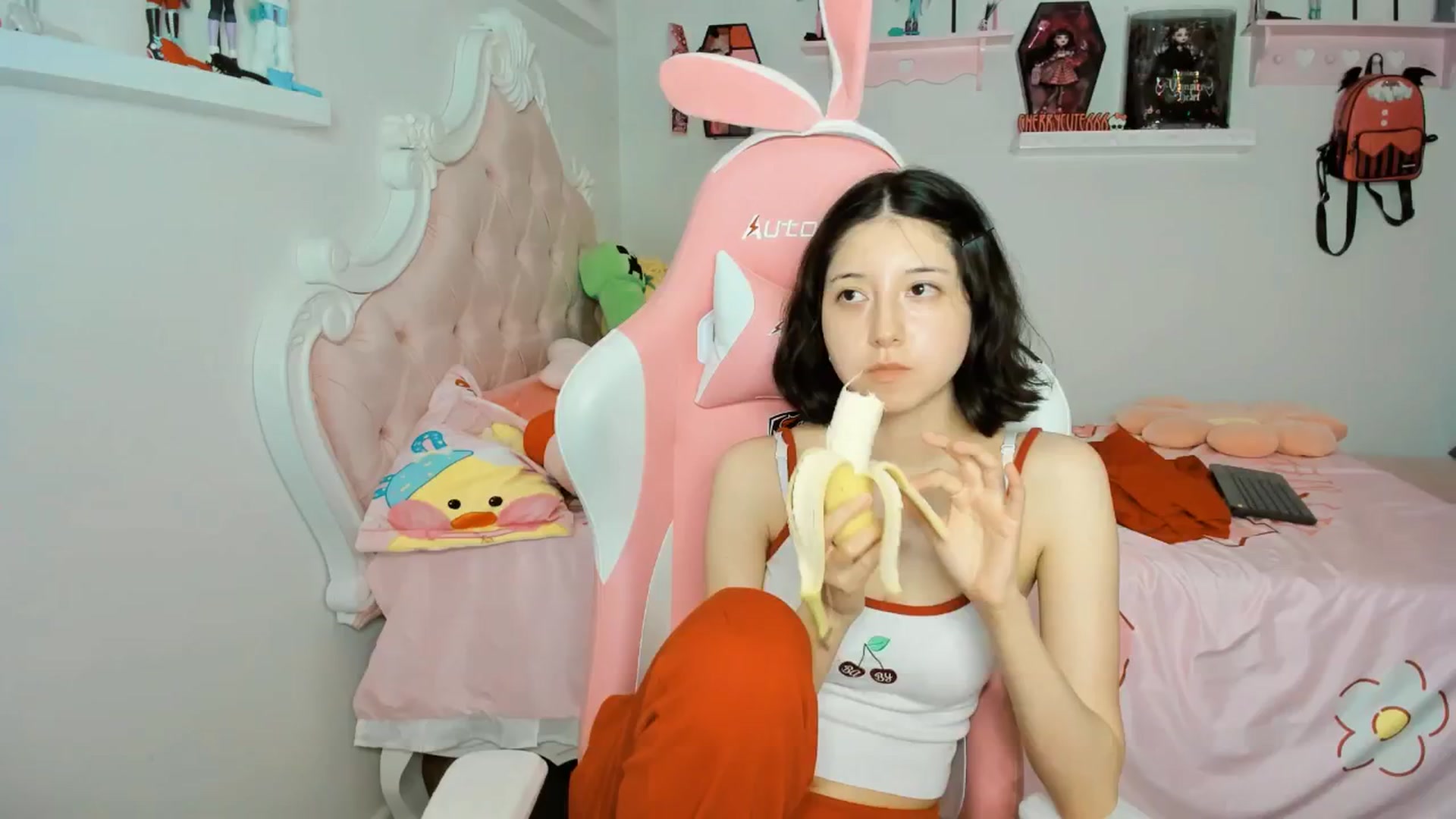 Gallery image thumbnail from Cherrycute666's myfreecams stream on, 10/14/2025, 07:42 image 11 of 20