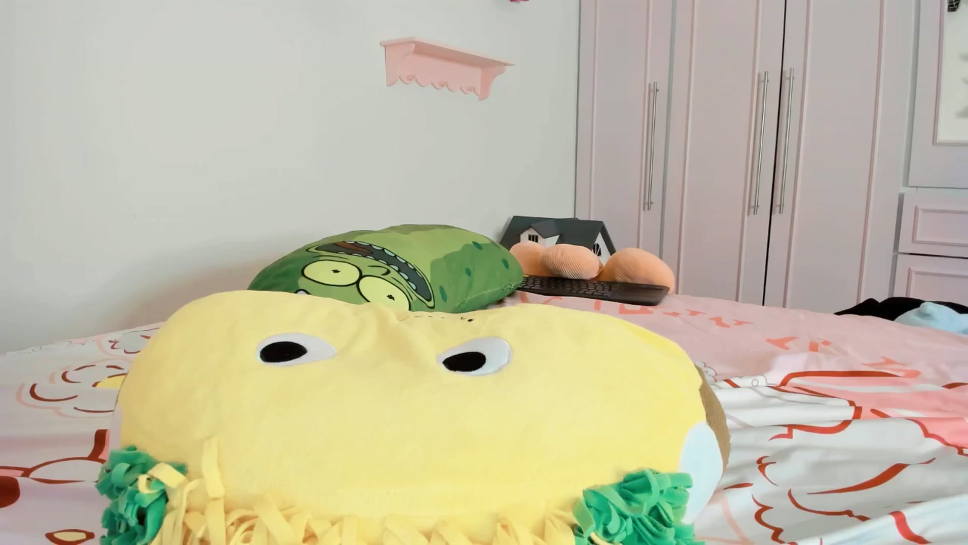 Gallery image thumbnail from Cherrycute666's myfreecams stream on, 10/18/2025, 08:57 image 8 of 20