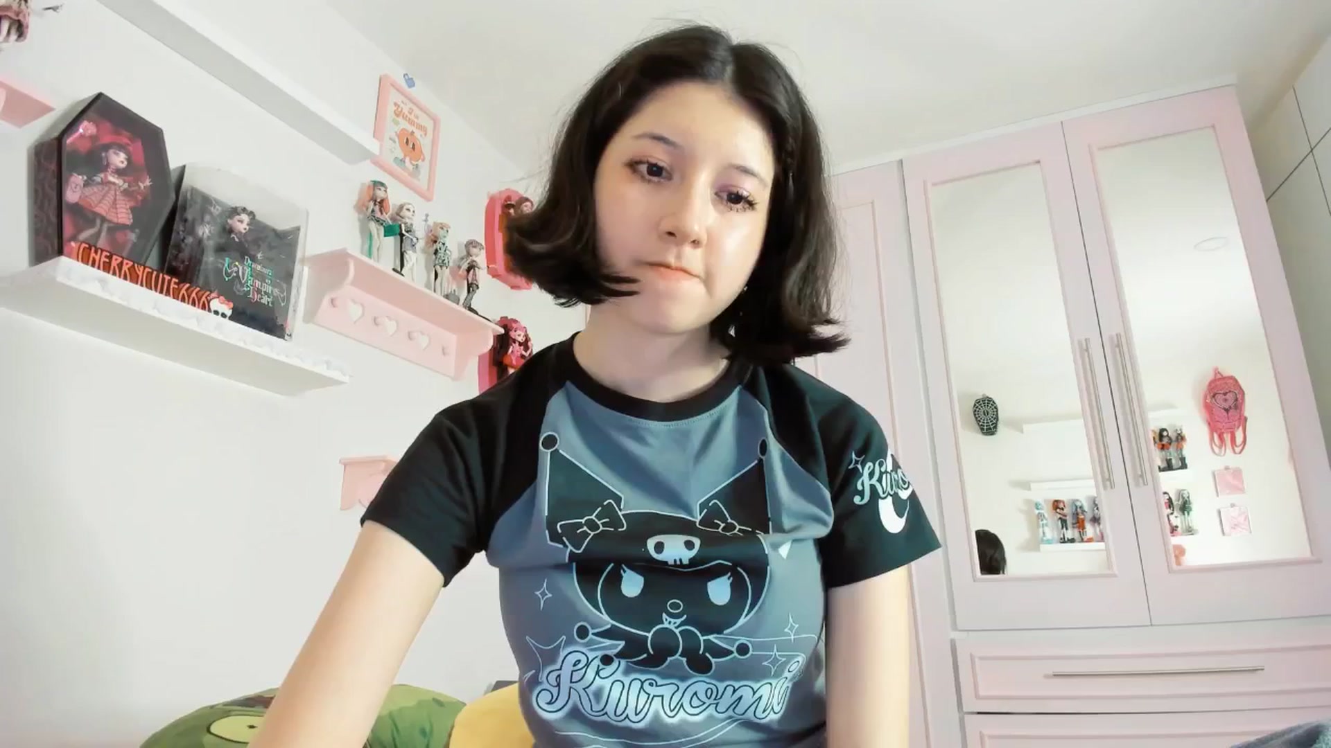 Gallery image thumbnail from Cherrycute666's myfreecams stream on, 10/18/2025, 08:57 image 13 of 20