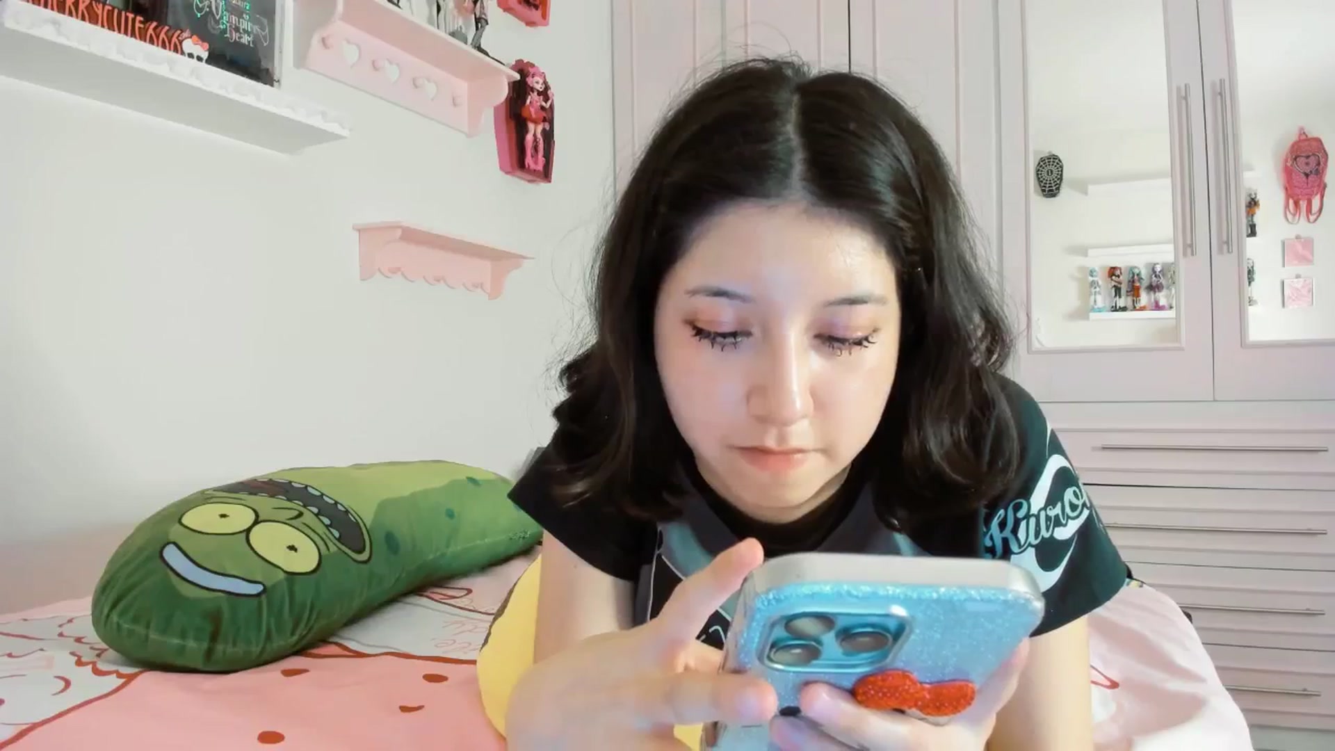 Gallery image thumbnail from Cherrycute666's myfreecams stream on, 10/18/2025, 08:57 image 18 of 20