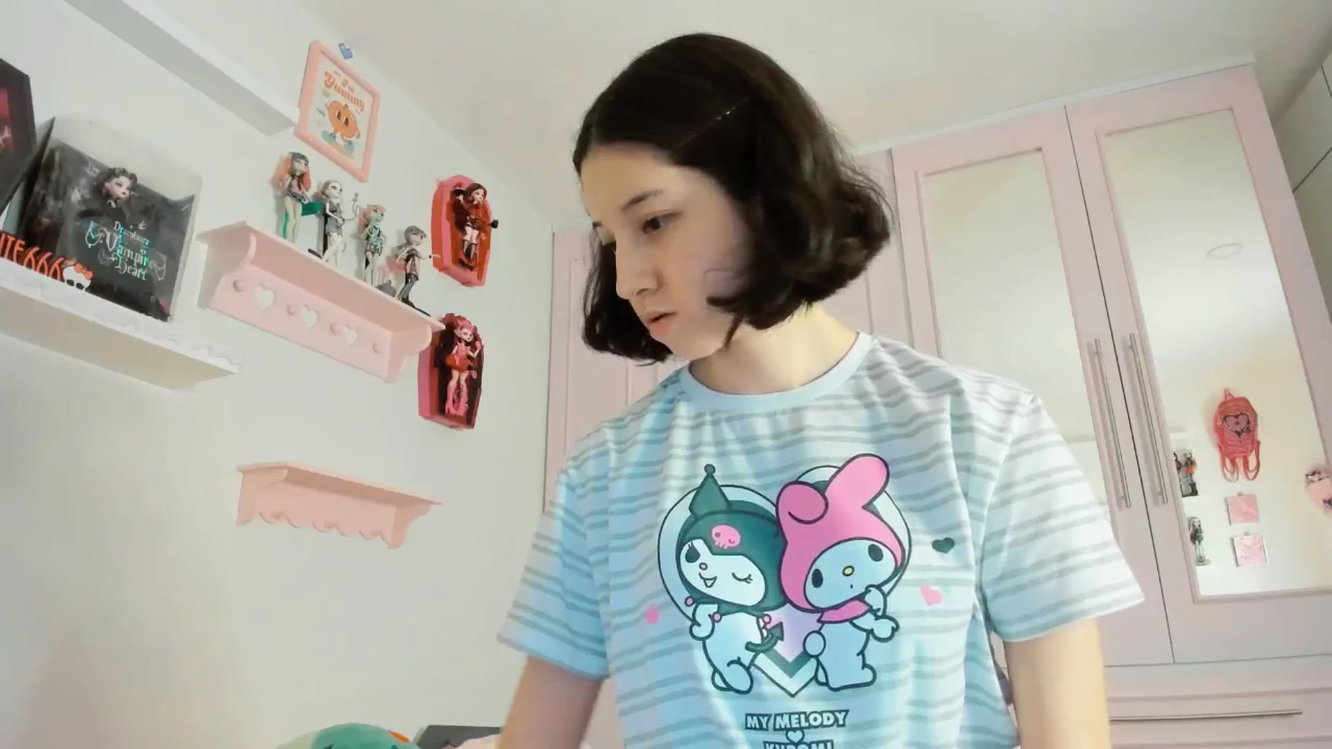 Gallery image thumbnail from Cherrycute666's myfreecams stream on, 10/19/2025, 10:10 image 15 of 20