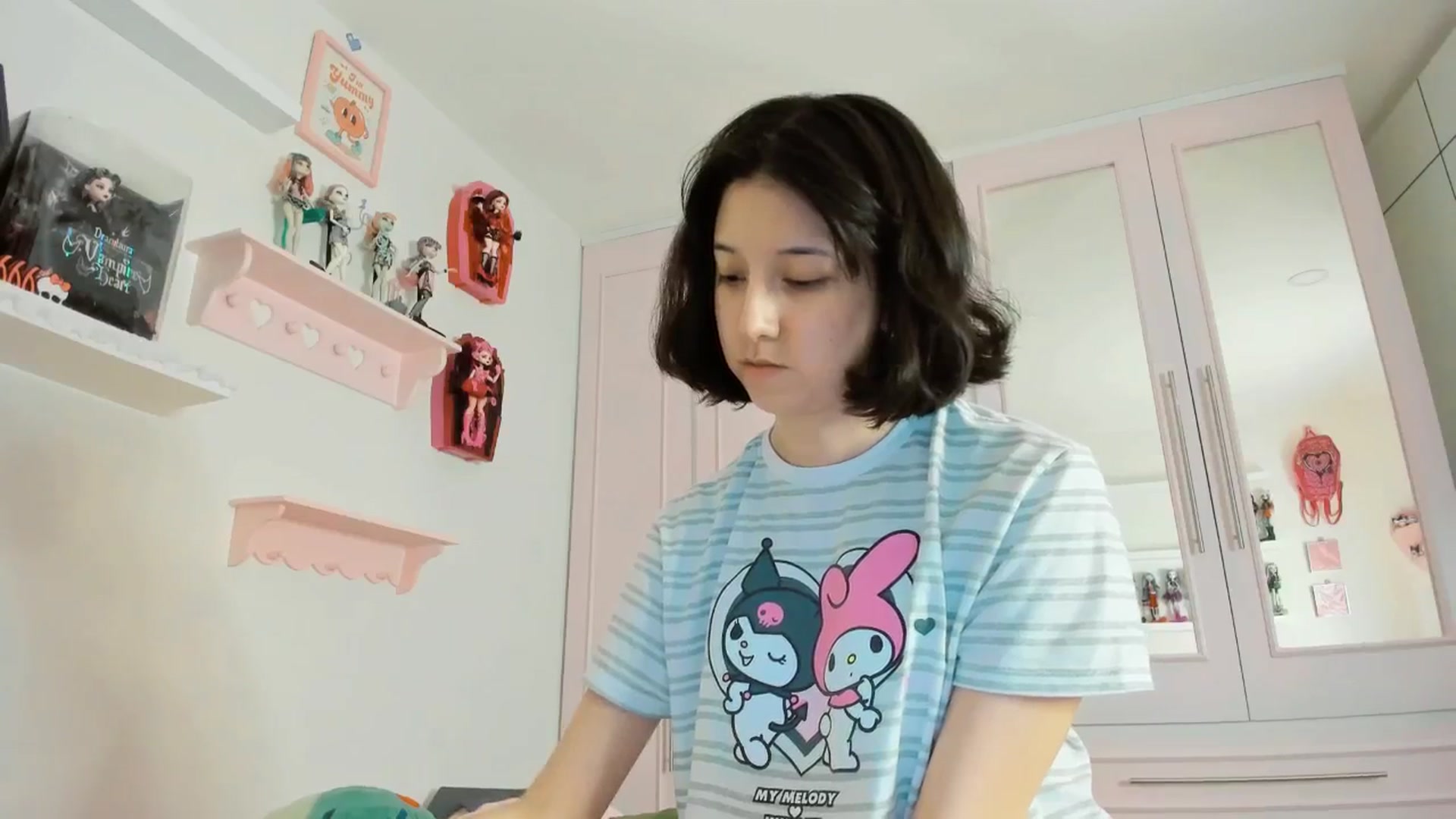 Gallery image thumbnail from Cherrycute666's myfreecams stream on, 10/19/2025, 10:10 image 13 of 20