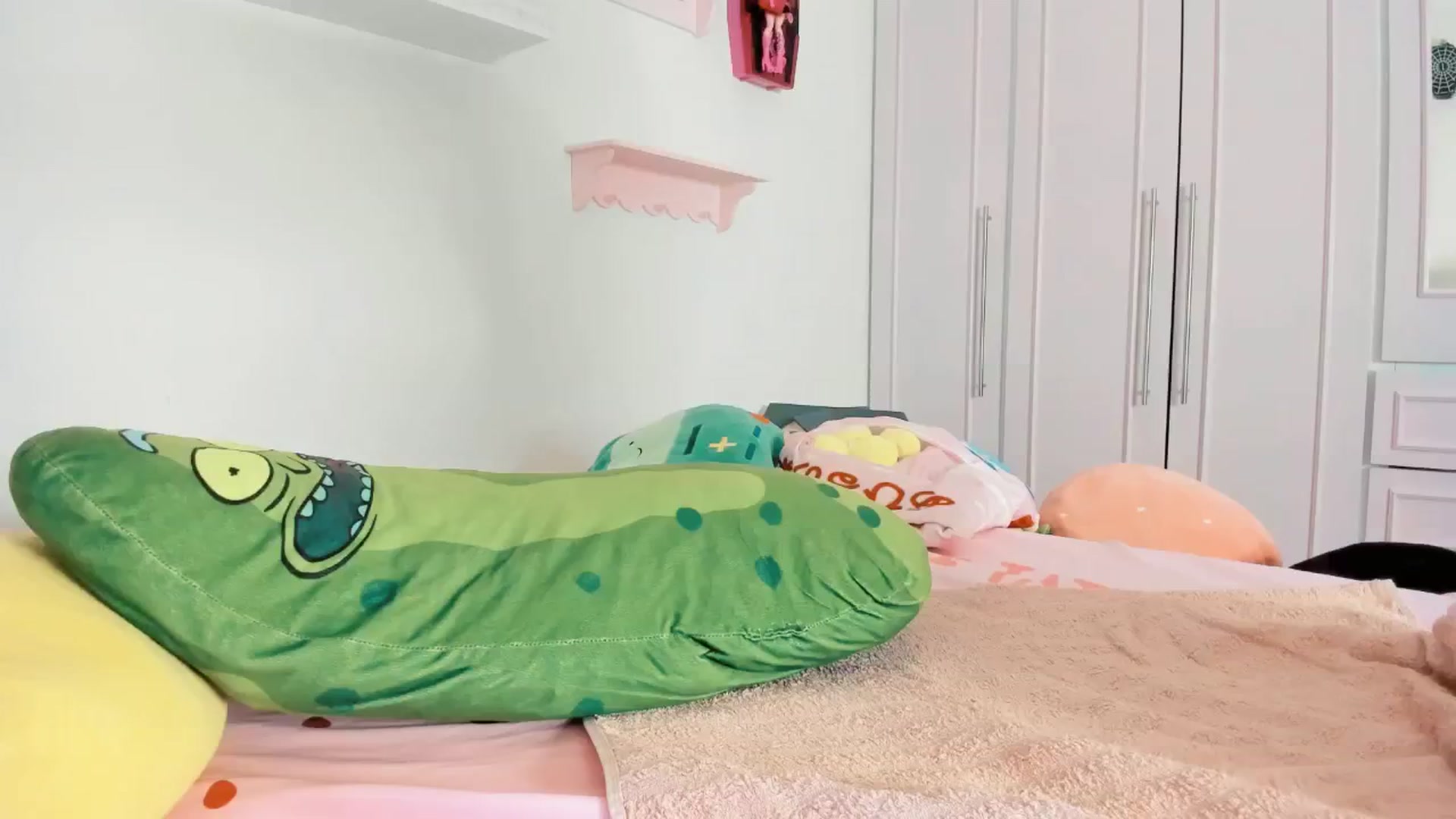 Gallery image thumbnail from Cherrycute666's myfreecams stream on, 10/19/2025, 10:10 image 5 of 20