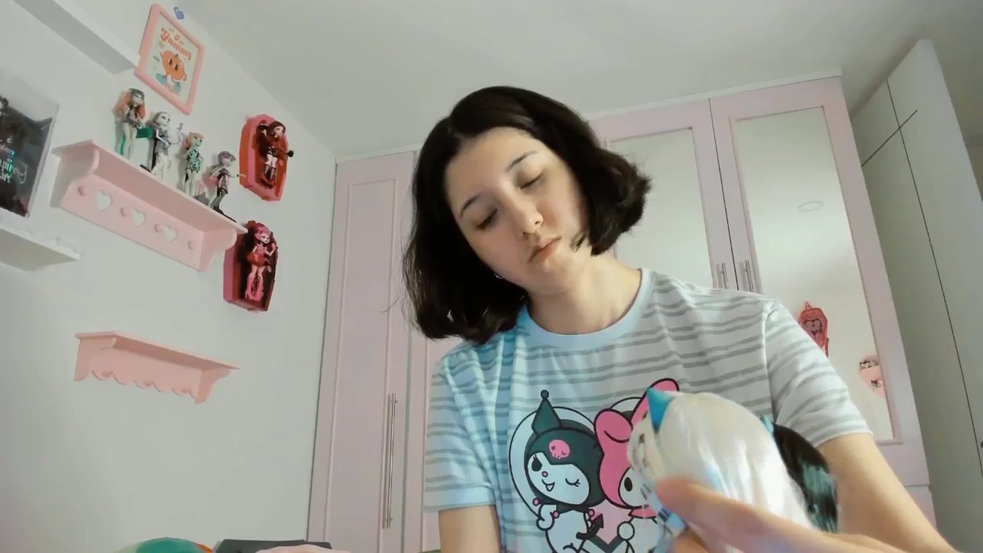 Gallery image thumbnail from Cherrycute666's myfreecams stream on, 10/19/2025, 10:10 image 18 of 20