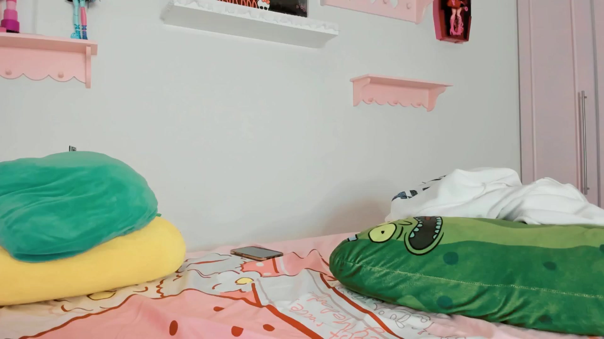 Gallery image thumbnail from Cherrycute666's myfreecams stream on, 10/20/2025, 01:13 image 13 of 20