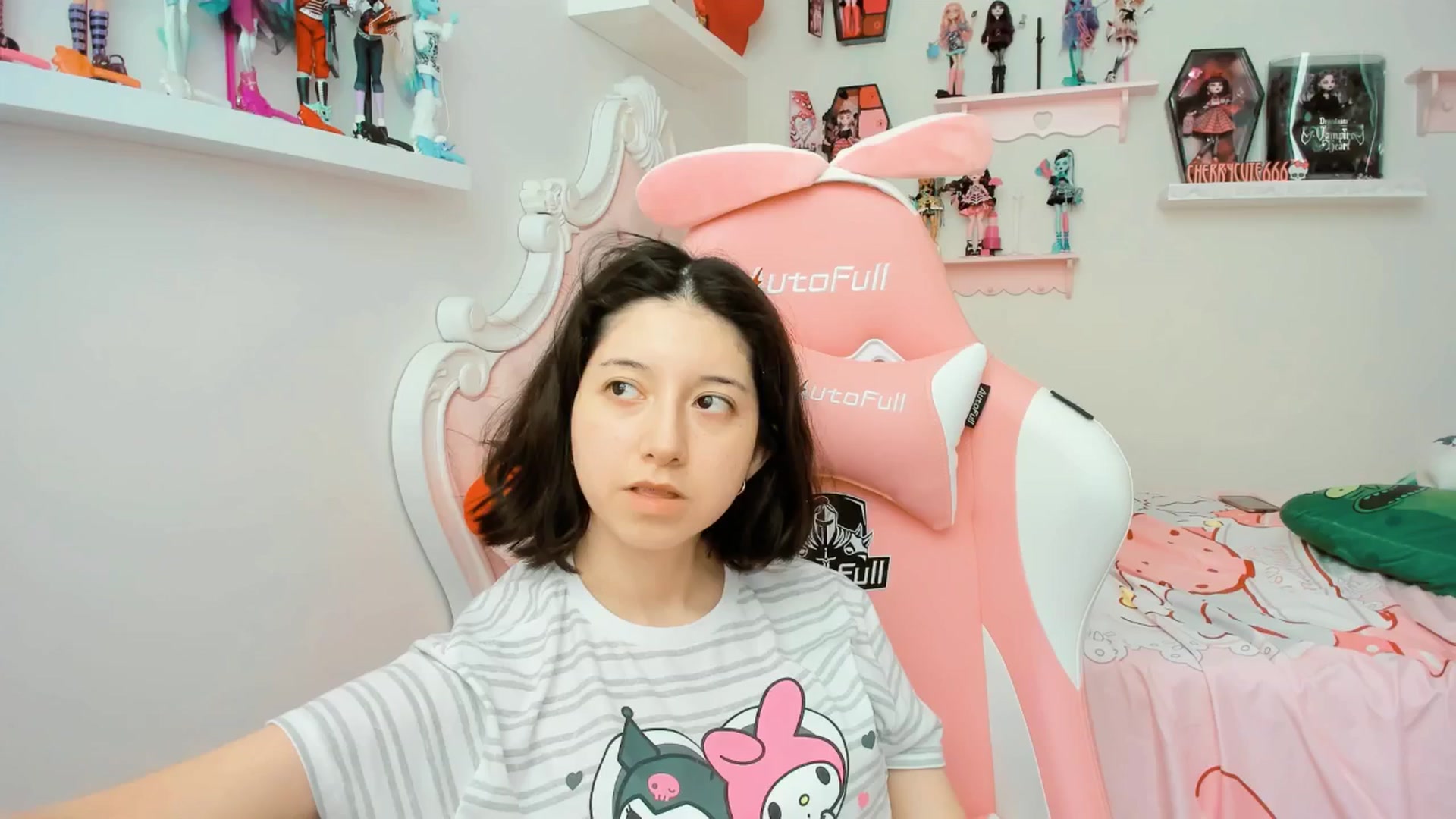 Gallery image thumbnail from Cherrycute666's myfreecams stream on, 10/20/2025, 01:13 image 2 of 20