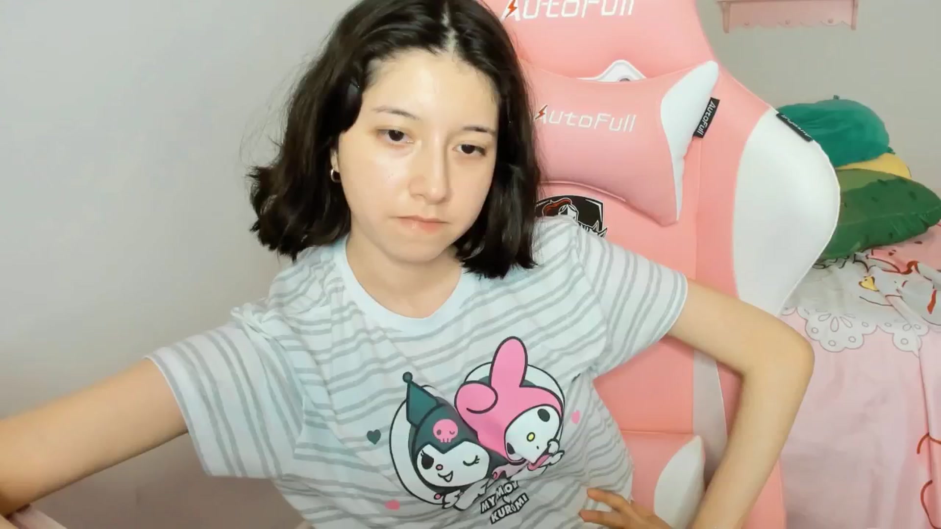 Gallery image thumbnail from Cherrycute666's myfreecams stream on, 10/20/2025, 02:51 image 9 of 20