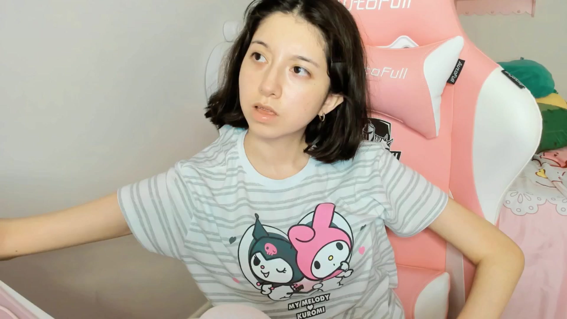 Gallery image thumbnail from Cherrycute666's myfreecams stream on, 10/20/2025, 02:51 image 8 of 20