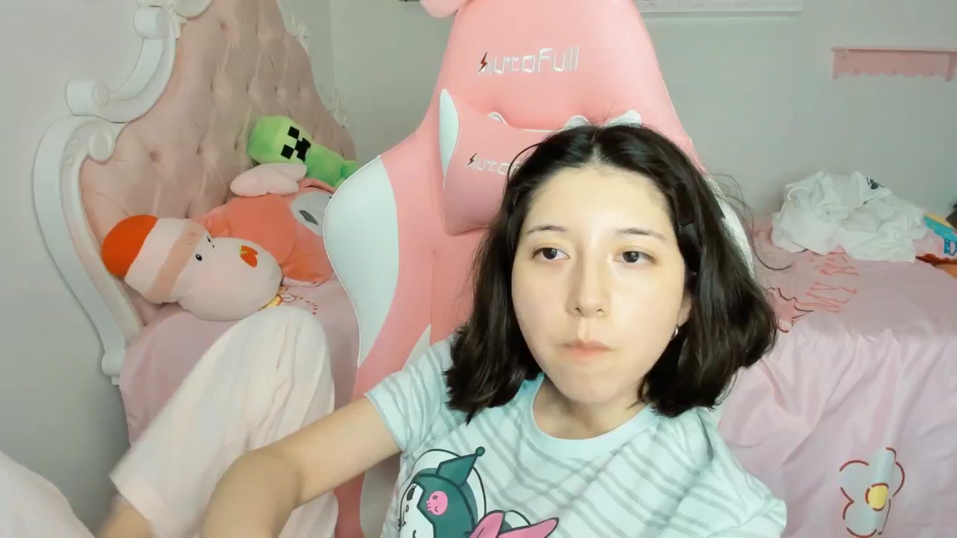 Gallery image thumbnail from Cherrycute666's myfreecams stream on, 10/20/2025, 02:51 image 2 of 20
