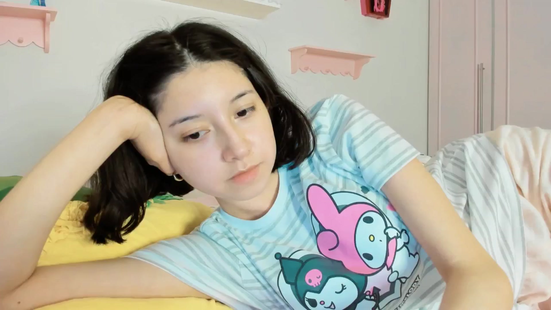 Gallery image thumbnail from Cherrycute666's myfreecams stream on, 10/20/2025, 03:19 image 19 of 20