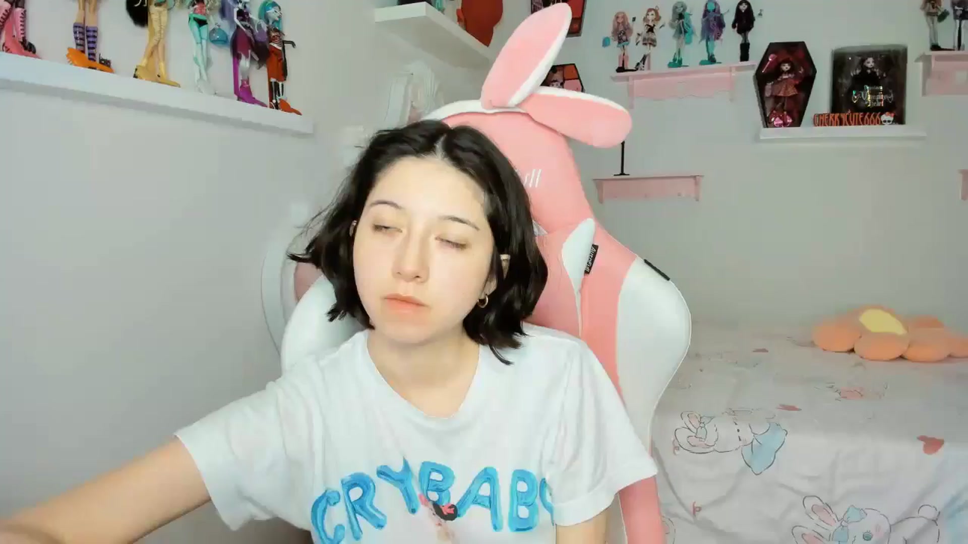 Gallery image thumbnail from Cherrycute666's myfreecams stream on, 11/13/2025, 05:40 image 1 of 20