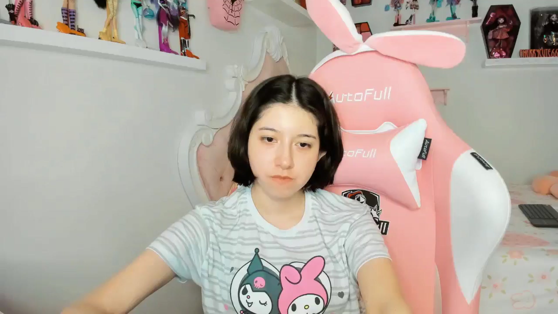Gallery image thumbnail from Cherrycute666's myfreecams stream on, 11/20/2025, 05:51 image 4 of 20