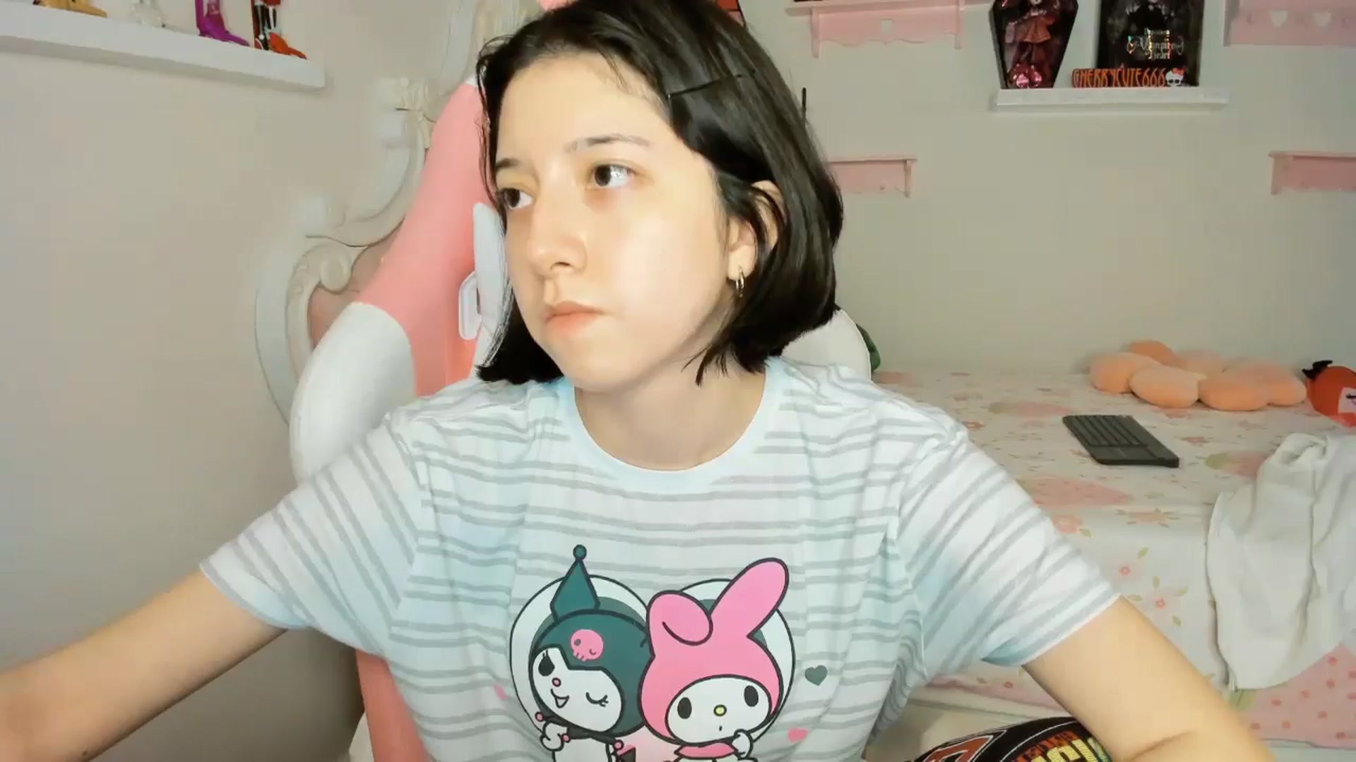 Gallery image thumbnail from Cherrycute666's myfreecams stream on, 11/20/2025, 05:51 image 13 of 20