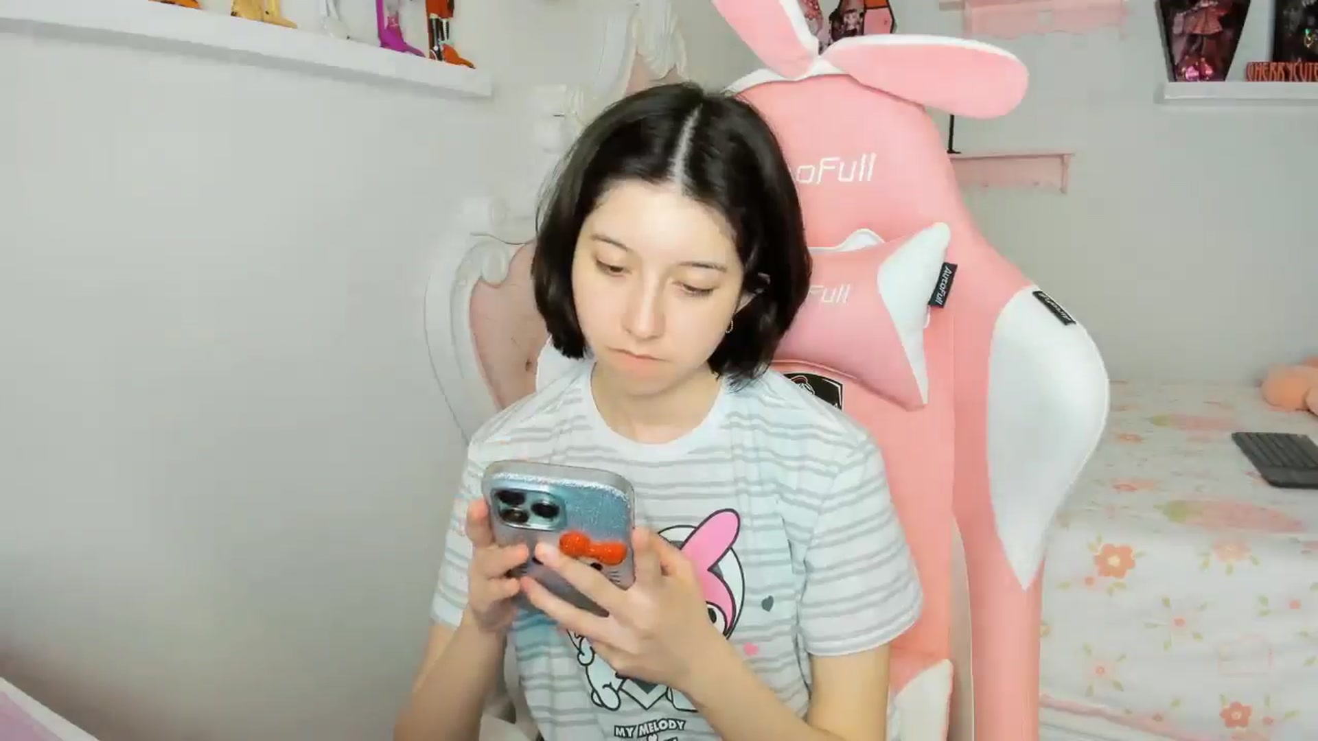 Gallery image thumbnail from Cherrycute666's myfreecams stream on, 11/20/2025, 06:24 image 3 of 20