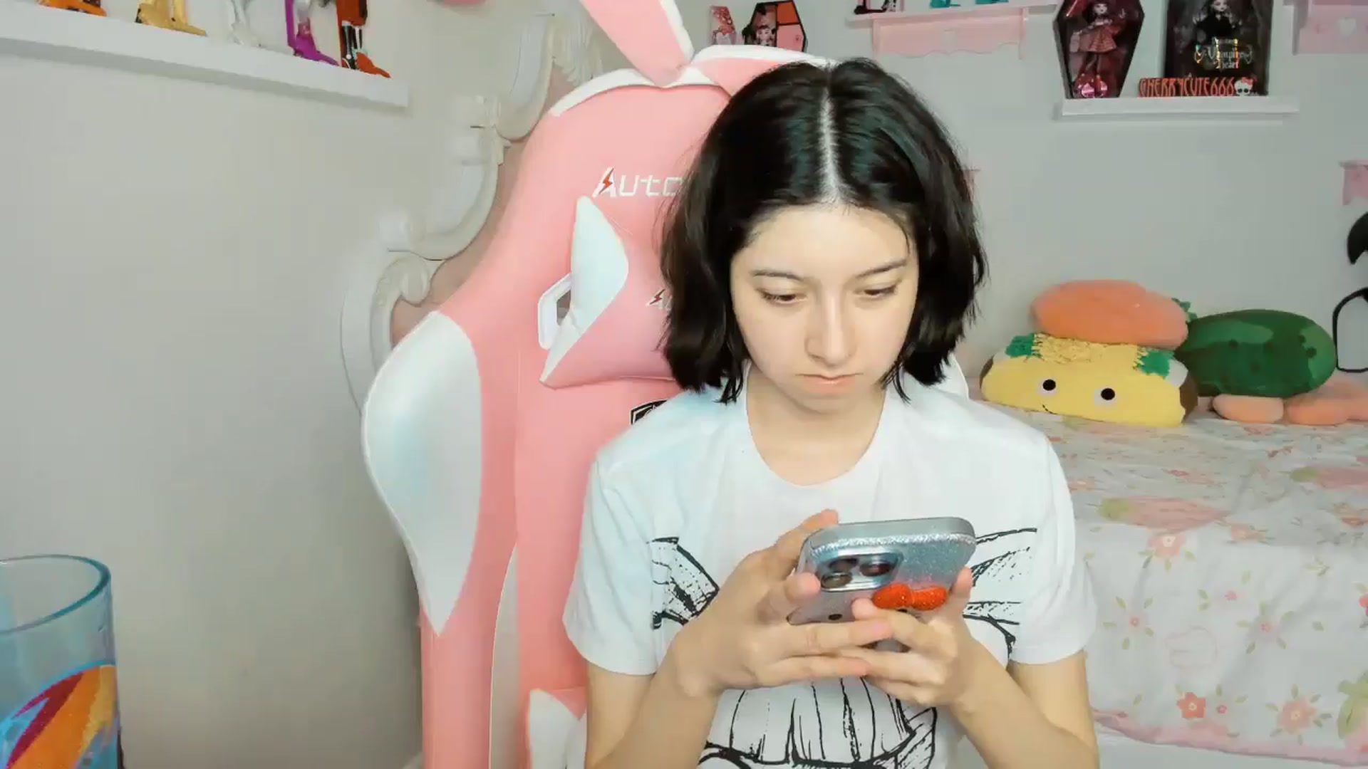 Gallery image thumbnail from Cherrycute666's myfreecams stream on, 11/22/2025, 04:06 image 20 of 20